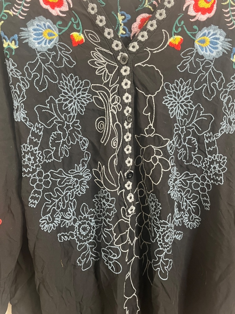 St. Lareina Black Embroidered Floral Boho Blouse Tunic Size XXL - Picture 5 of 7